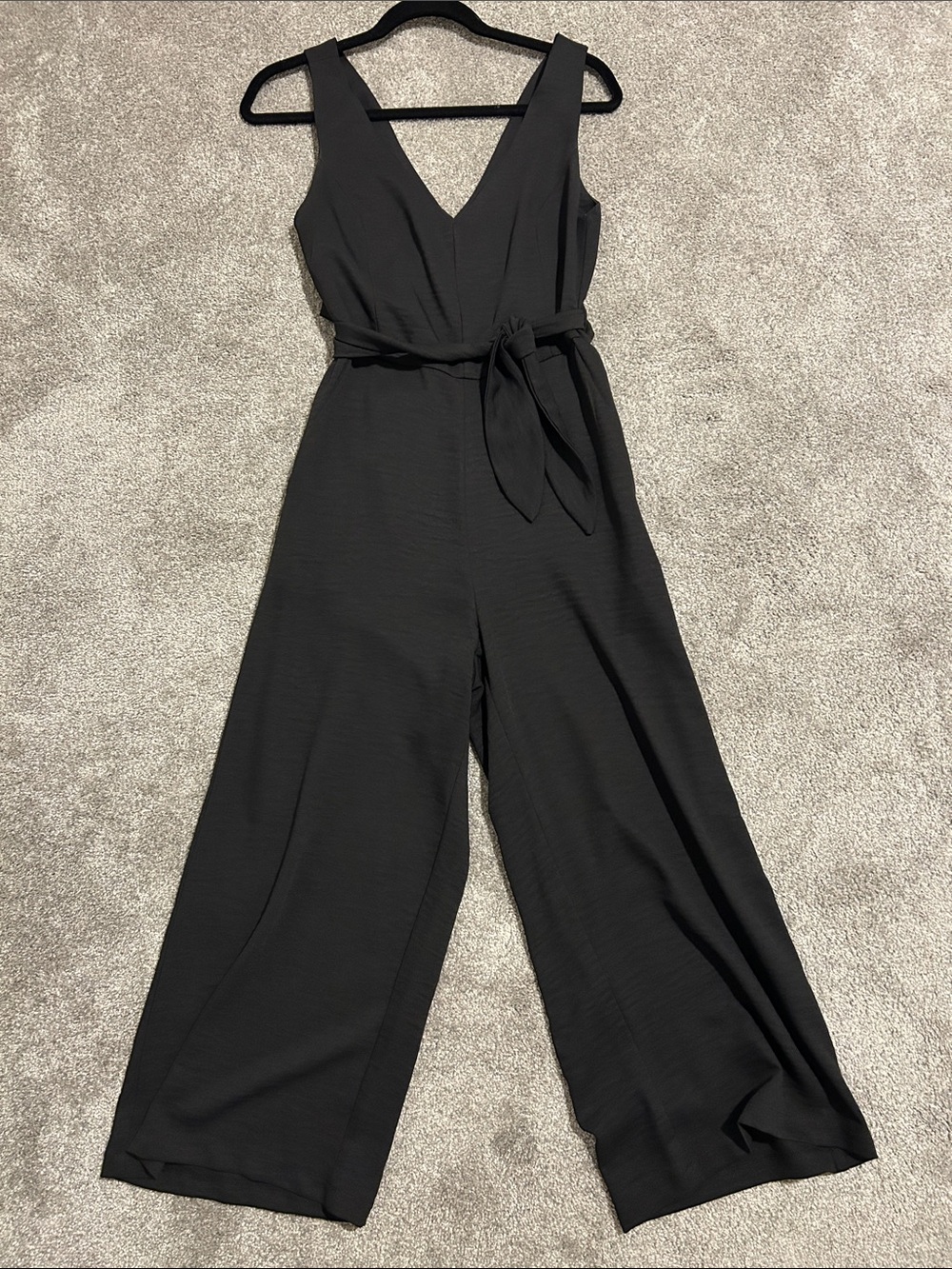 V-Neck Sleeveless Jumpsuit with Waist Tie